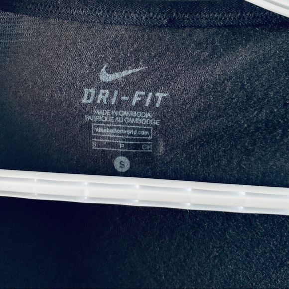 NEW Nike Thin Black Yoga Wrap - Picture 2 of 5